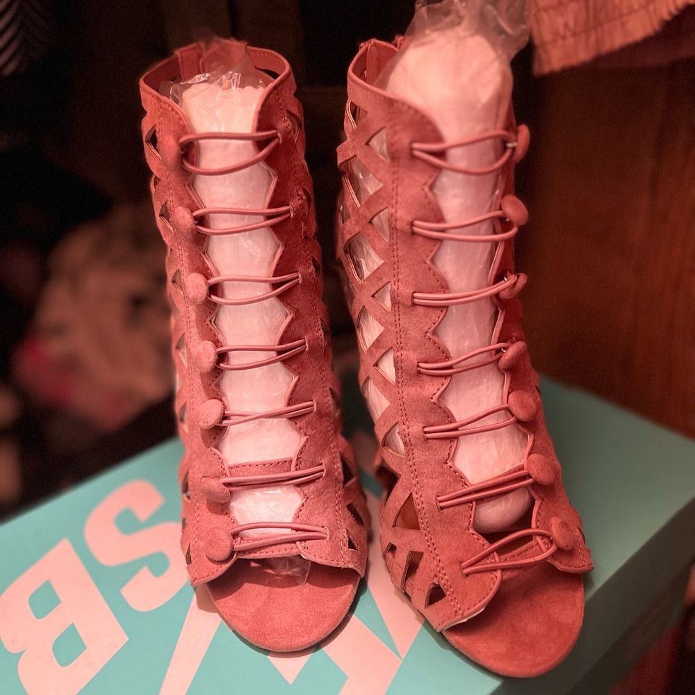 Women heels